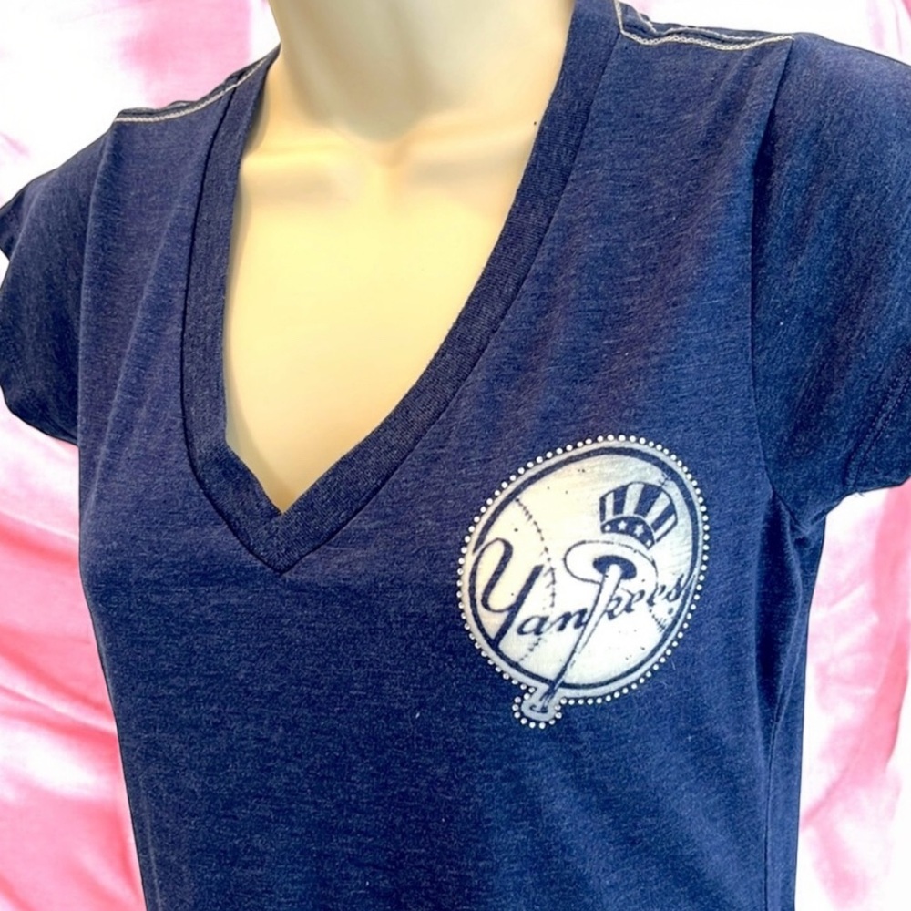 NY YANKEE TSHIRT